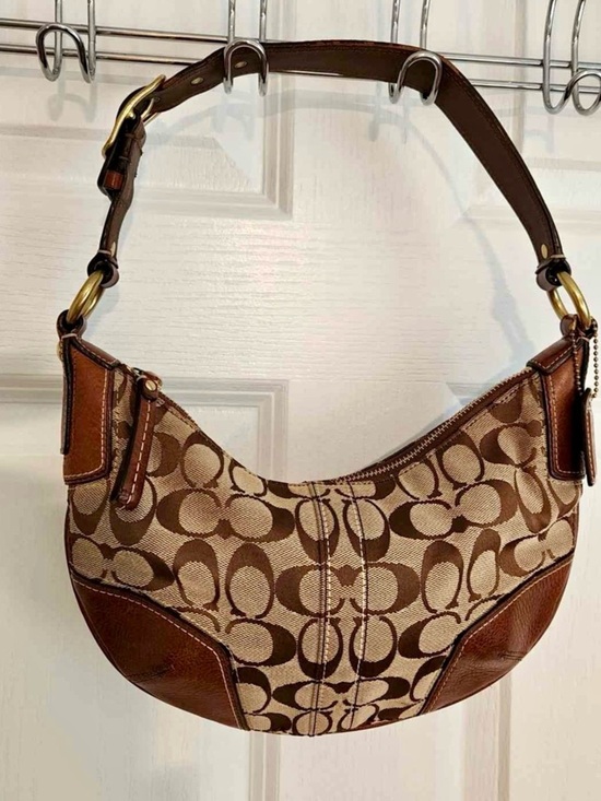 Coach Handbags - Coach Signature Hobo Bleecker Shoulder Bag Tan Brown Canvas Leather Trim